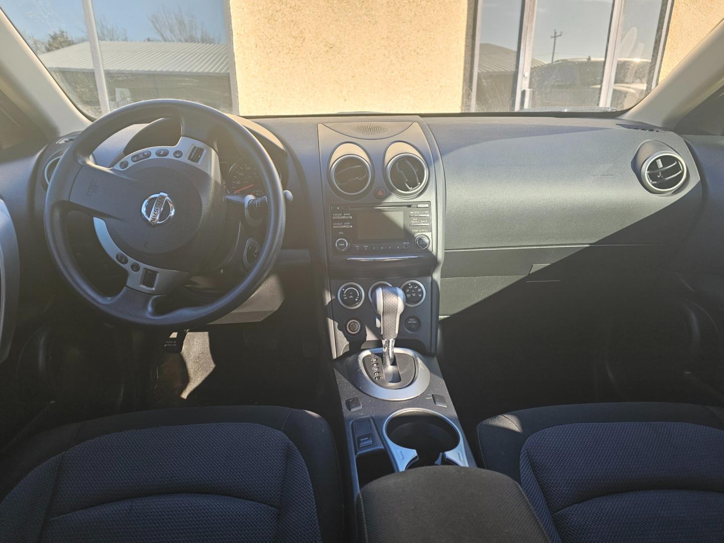 2013 WHITE Nissan Rogue S 2WD (JN8AS5MT8DW) with an 2.5L L4 DOHC 16V engine, Continuously Variable Transmission transmission, located at 533 S Seven Points BLVD, Seven Points, TX, 75143, (430) 255-4030, 32.313999, -96.209351 - Photo#4